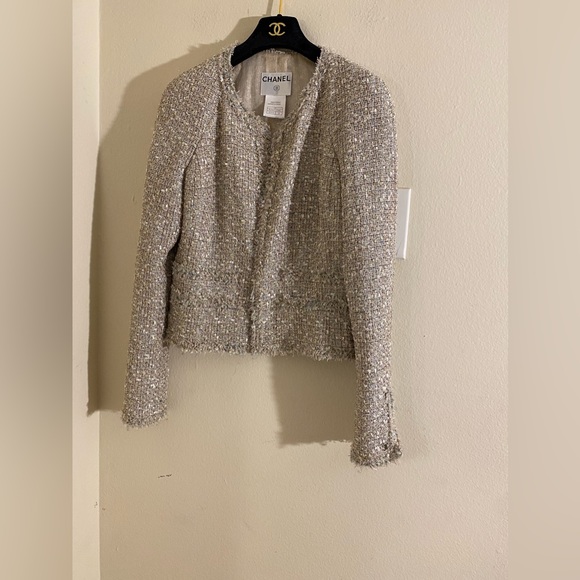 Chanel Tweed Embroidered Jacket Sz: Fr38 Us6 - Picture 6 of 12